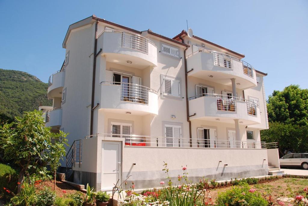 Apartment Dakic تْشيرسيك نوفي المظهر الخارجي الصورة