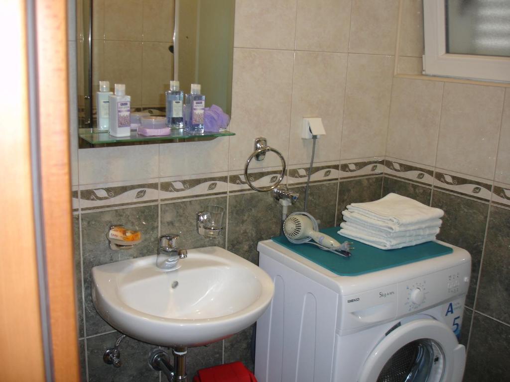 Apartment Dakic تْشيرسيك نوفي الغرفة الصورة
