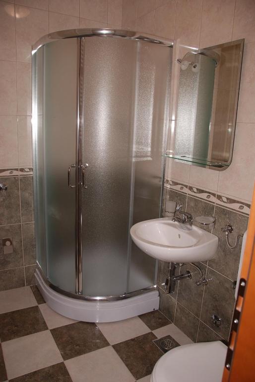 Apartment Dakic تْشيرسيك نوفي الغرفة الصورة