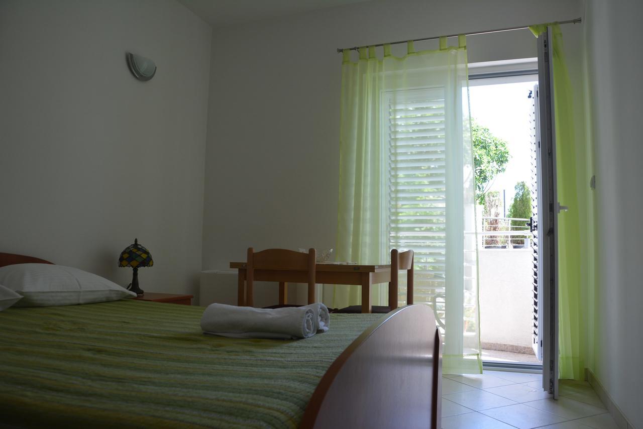 Apartment Dakic تْشيرسيك نوفي المظهر الخارجي الصورة
