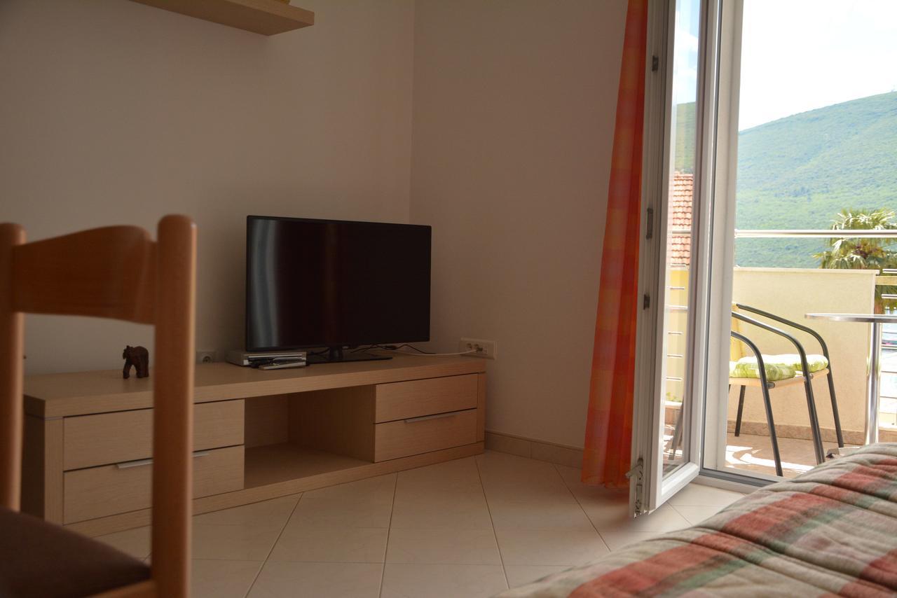 Apartment Dakic تْشيرسيك نوفي المظهر الخارجي الصورة